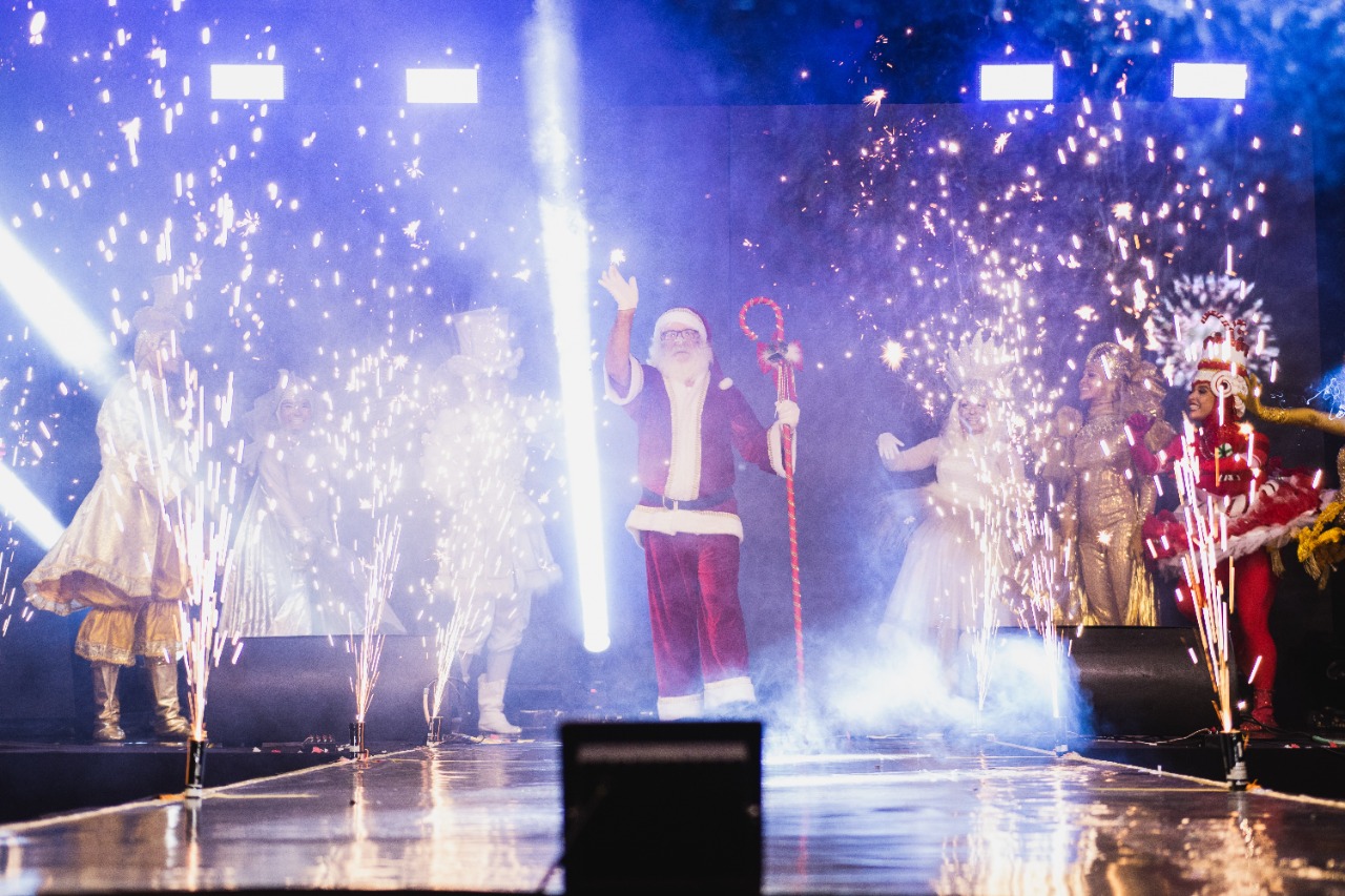 evento gratuito chegada do Papai Noel marca início do Natal no