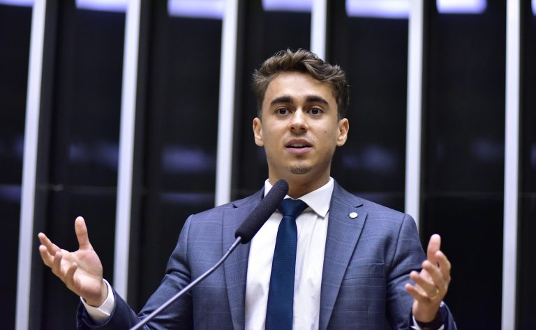 Vereador quer homenagear Nikolas Ferreira na Câmara de Feira: ‘Jovem que vem lutando e buscando o melhor’