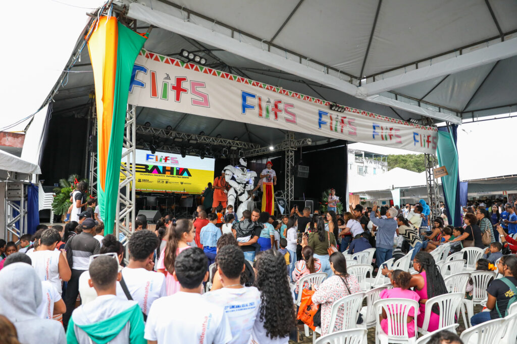 Programação diversificada marca terceiro dia de Flifs