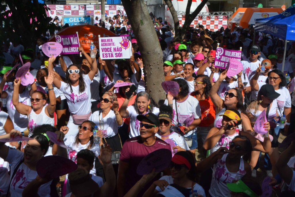 Câmara de Vereadores analisa projeto que institui o Dia Municipal pelo Fim do Feminicídio, em Feira de Santana