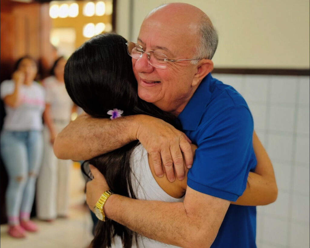 Zé Ronaldo garante que não será candidato em 2026 e diz que Colbert quer disputar eleição para deputado federal